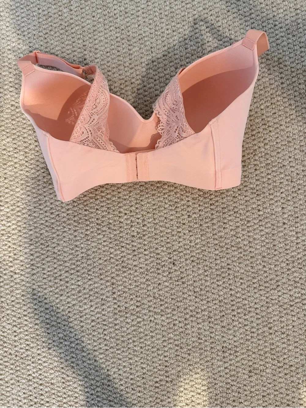 SOMA Enchanting Lace Trim Wireless Bra Size 34 DD